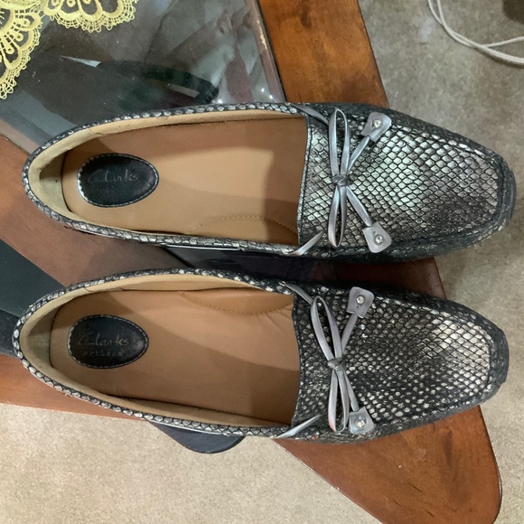 Clarks Metallic Pewter Dunbar Cruiser Loafer Flats Size 11 - Picture 3 of 10